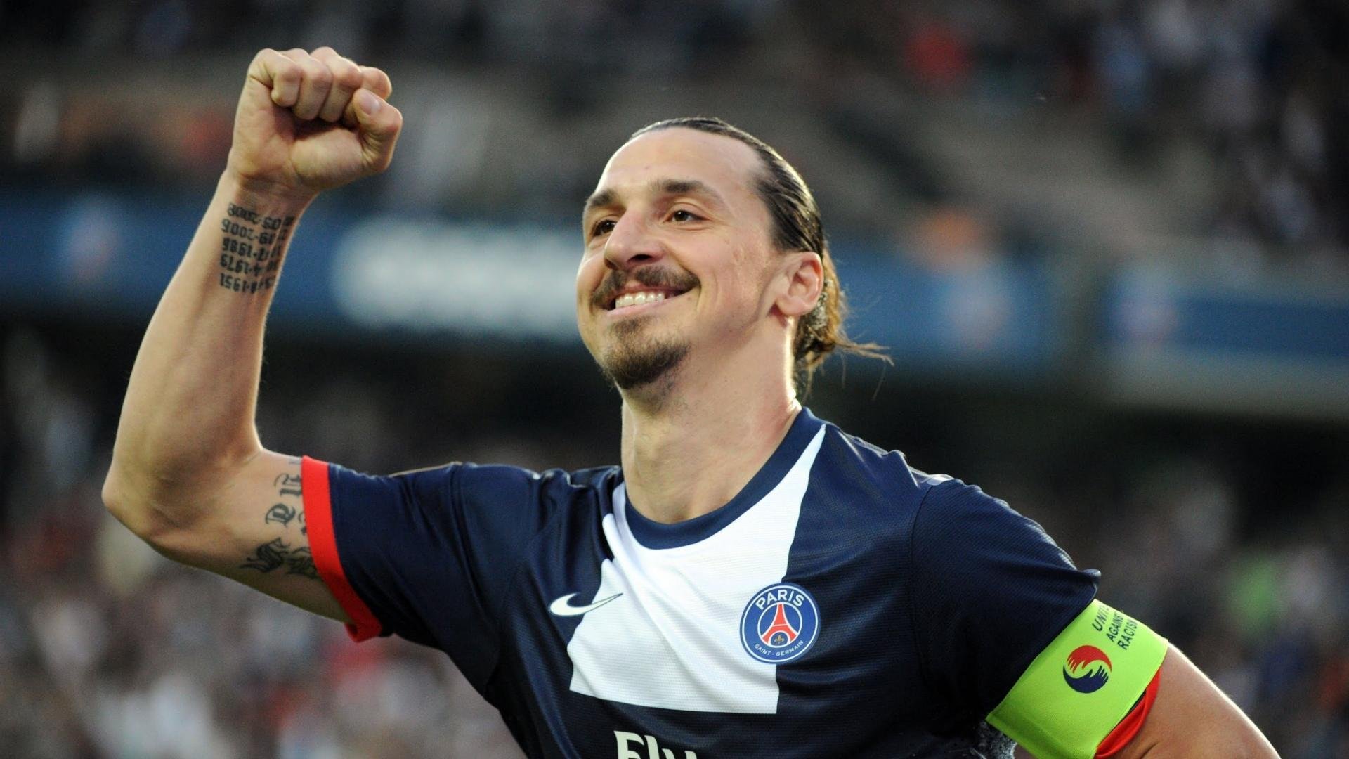 德甲赛场新战术出现,球队战术多样化,德甲新赛季